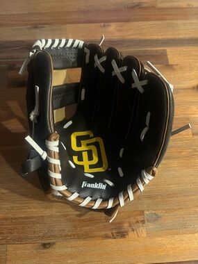 Small Franklin San Diego Padres Black & Brown Baseball Glove (good for ages 3-5)